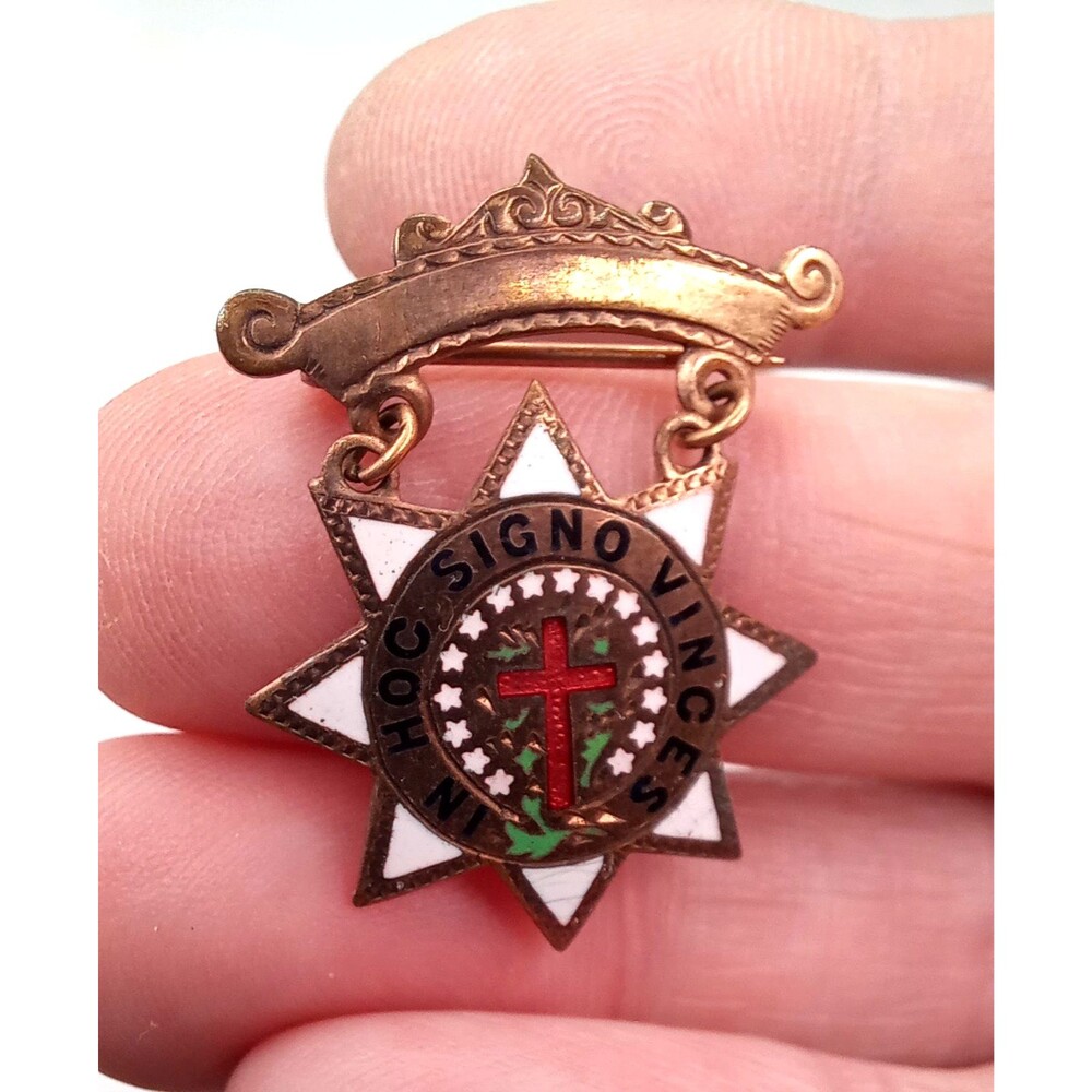 Vintage Masonic Knights Templar Pin In Hoc Signo Vinces Enameled Cross Star Meda